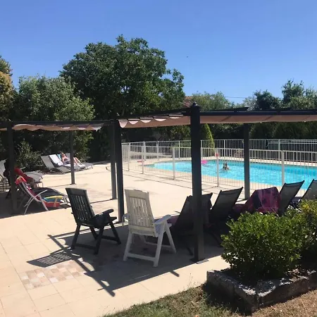 Holiday home Les Vieilles Ombres