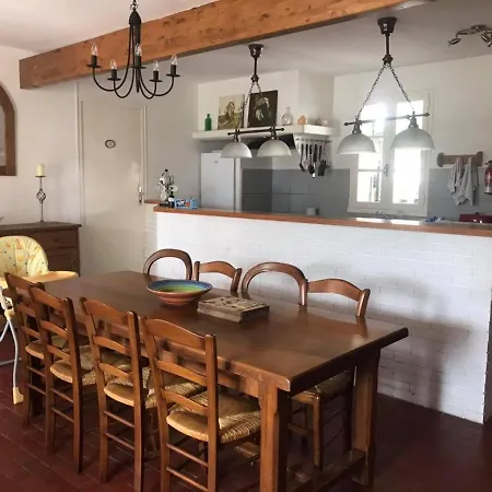 Les Vieilles Ombres Tatil Evi