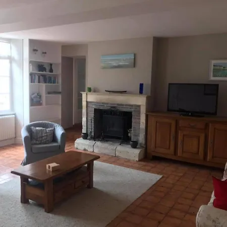 Holiday home Les Vieilles Ombres Bagnizeau