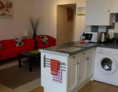 Les Vieilles Ombres *