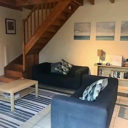 Les Vieilles Ombres Holiday home *